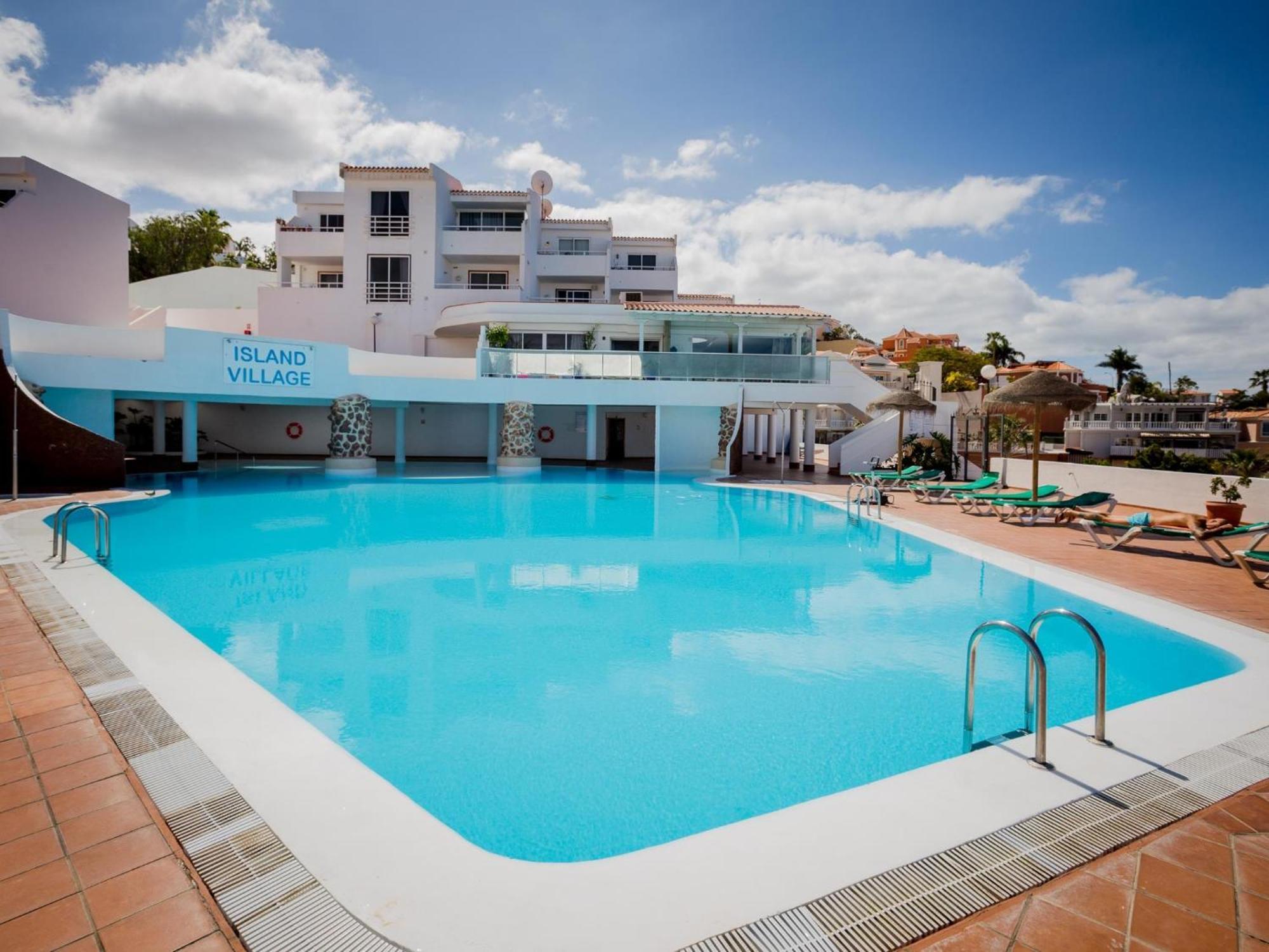 Apartment 6 Island Village With Wi Fi And Pool